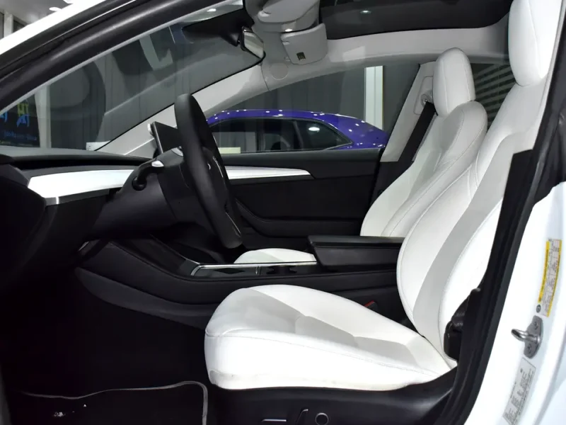 2021 Tesla Model 3 Standard Plus Electric Vehicle White Sedan American Specs 350 - 450 KM Range