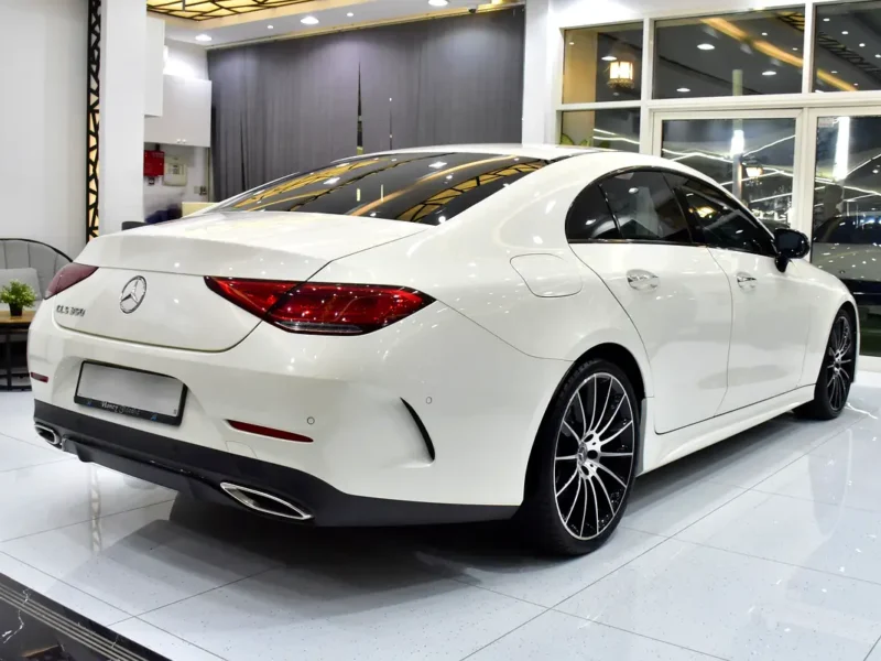 2019 Mercedes-Benz CLS-Class CLS 350 4 Cylinders Petrol Engine White Red Sedan GCC Specs