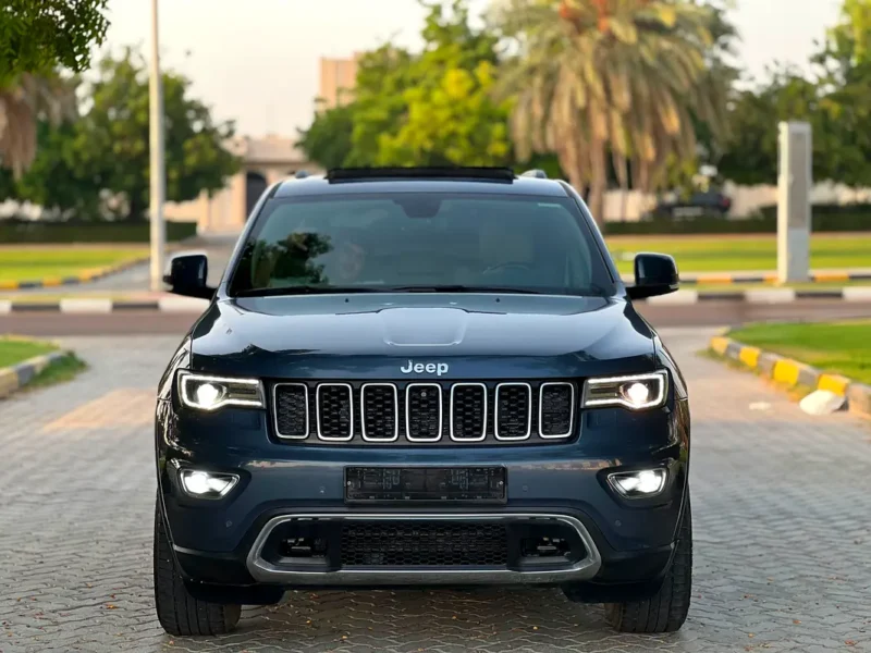 2020 Jeep Cherokee Limited 3.2 Liters V6 Engine Blue Beige SUV GCC Specs Pristine Condition