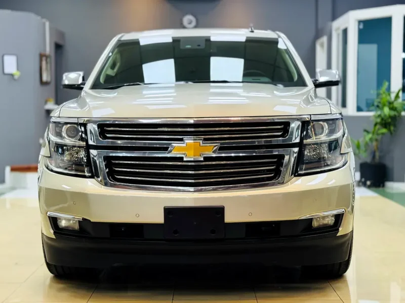 2015 Chevrolet Tahoe LTZ 8 Cylinders Petrol Engine Gold Brown SUV GCC Specs Full Option