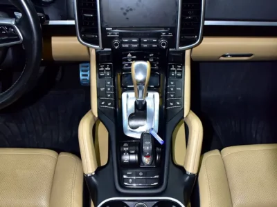 2018 Porsche Cayenne Standard 6 Cylinders Petrol Engine Brown Beige SUV American Specs