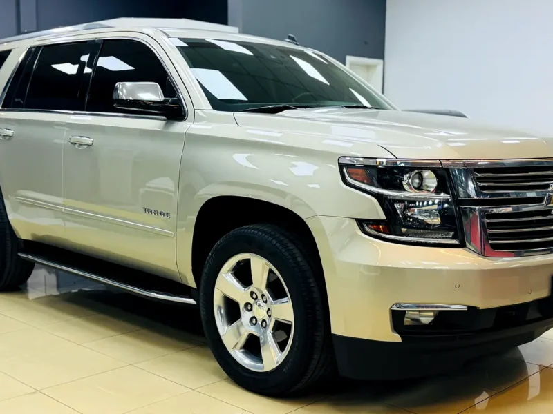 2015 Chevrolet Tahoe LTZ 8 Cylinders Petrol Engine Gold Brown SUV GCC Specs Full Option