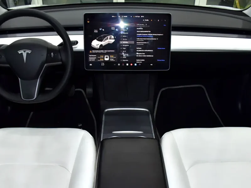 2021 Tesla Model 3 Standard Plus Electric Vehicle White Sedan American Specs 350 - 450 KM Range