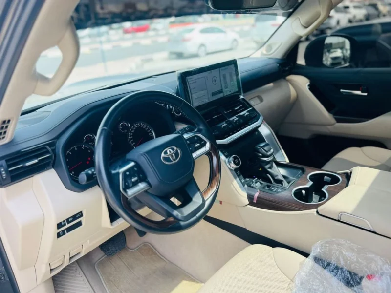 2022 TOYOTA LAND CRUISER GXR 3.5L V6 TWIN TURBO Petrol Engine Grey Beige SUV GCC