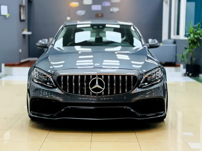 2017 Mercedes-Benz C-Class C200 Facelifted into 2021 Full Kit AMG C63S Grey Red Sedan