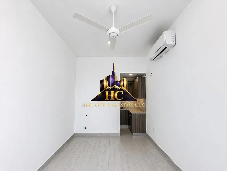 350 sqft Hor Al Anz Studio Apartment | 1 Month Grace Period | Prime Location | Family-Friendly