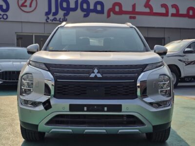 2026 Mitsubishi Outlander H Line 2.5 Litres 4 Cylinders Petrol Engine Silver Grey SUV GCC
