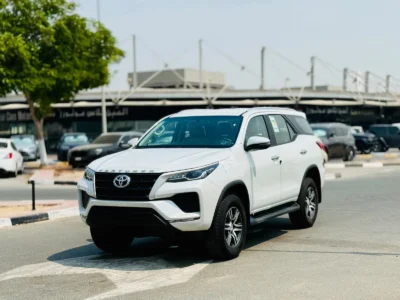 2026 Toyota Fortuner 2.4 Litres 4 Cylinders Diesel Engine White Orange SUV GCC Specs