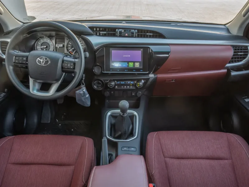 2026 Toyota Hilux SR5 2.7 Litres 4 Cylinders Petrol 4WD Manual White Red Pickup Truck GCC