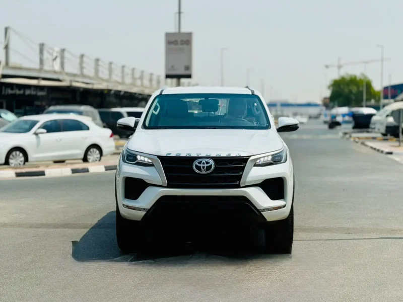 2026 Toyota Fortuner 2.4 Litres 4 Cylinders Diesel Engine White Orange SUV GCC Specs