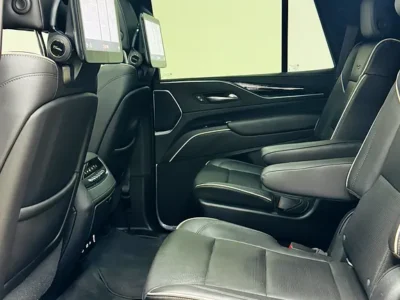 2021 Cadillac Escalade Sport Platinum 6.2 Litre V8 Petrol Engine Black SUV Clean Title