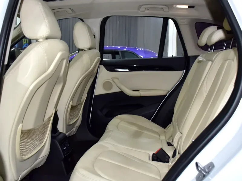 2017 BMW X1 sDrive20i 4 Cylinders Petrol Engine White Beige Crossover GCC Specs Automatic