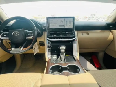 2022 TOYOTA LAND CRUISER GXR 3.5L V6 TWIN TURBO Petrol Engine Grey Beige SUV GCC