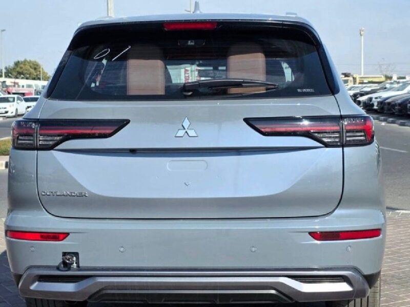 2026 Mitsubishi Outlander P Line 2.5 Litres 4 Cylinders Petrol Engine Grey Brown SUV GCC