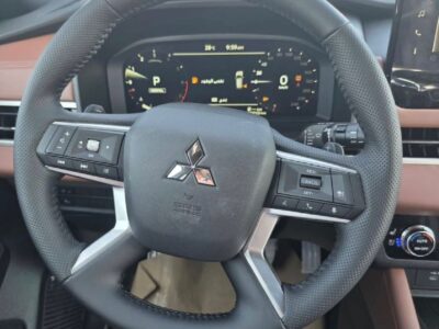 2026 Mitsubishi Outlander P Line 2.5 Litres 4 Cylinders Petrol Engine Grey Brown SUV GCC