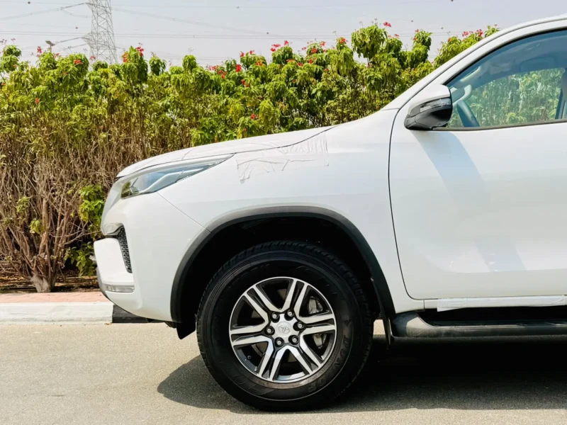 2026 Toyota Fortuner 2.4 Litres 4 Cylinders Diesel Engine White Orange SUV GCC Specs