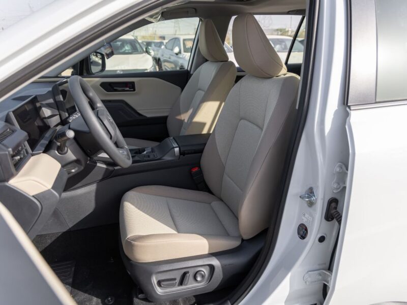 2026 Toyota RAV 4 XLE 2.0 Litres 4-Cylinder Petrol Engine White Beige SUV GCC Specs