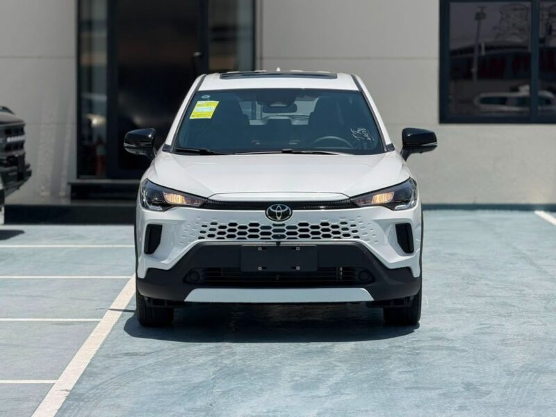 2025 Toyota Corolla Cross LTD HEV 2.0L 4 Cylinders Engine White Black SUV Chinese Specs