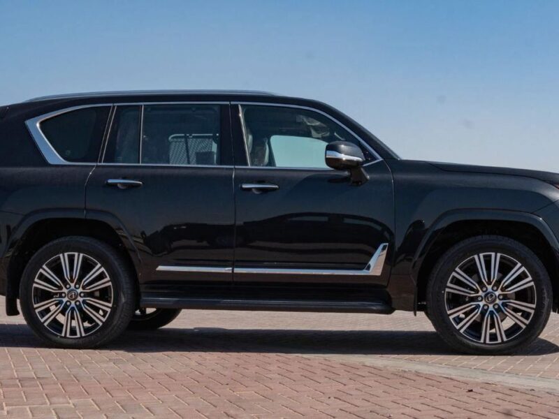 2026 Lexus LX600 Signature 3.5L V6 Twin-Turbo Petrol Engine Black Red SUV GCC Specs