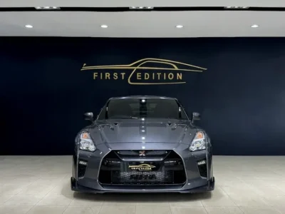 2019 Nissan GT-R Nismo 3.8L V6 Twin-Turbo Engine Grey Black Sports Car European Specs