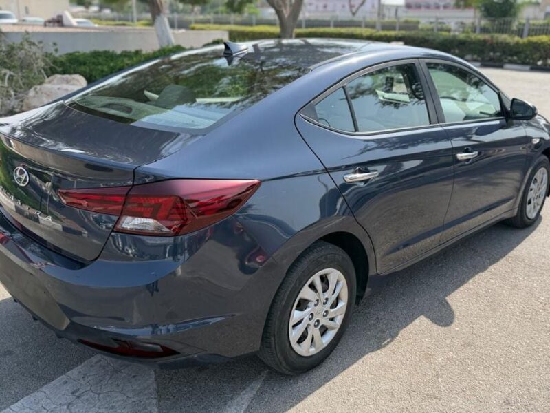 2020 Hyundai Elantra GL 2.0 Litres 4 Cylinders Petrol Engine Blue Brown Sedan GCC Spec