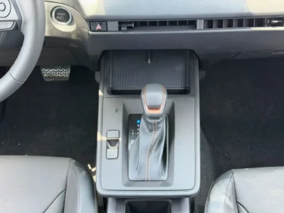 2025 Toyota Corolla Cross LTD HEV 2.0L 4 Cylinders Engine White Black SUV Chinese Specs