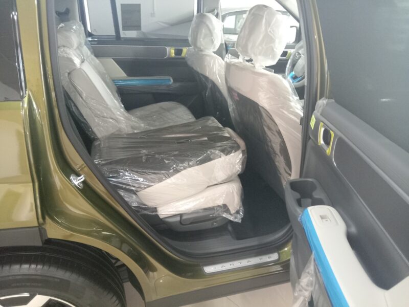 2026 HYUNDAI SANTA FE 2.5L Turbocharged 4 Cylinders Petrol Engine Gold Beige SUV GCC