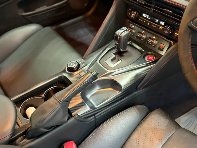 2019 Nissan GT-R Nismo 3.8L V6 Twin-Turbo Engine Grey Black Sports Car European Specs