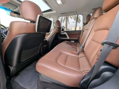 2019 Toyota Land Cruiser VXR Grand Touring 5.7L V8 Petrol Engine Silver Brown SUV GCC Specs