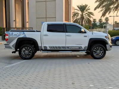 2014 Toyota Tundra CrewMax .7L i-Force V8 Petrol Engine White Brown Pickup Truck GCC Specs