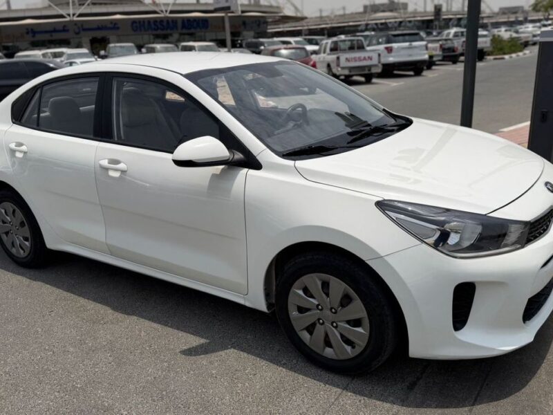 2021 Kia Rio LX 1.4 Litres 4 Cylinders Petrol Engine White Beige Sedan GCC Specs Automatic