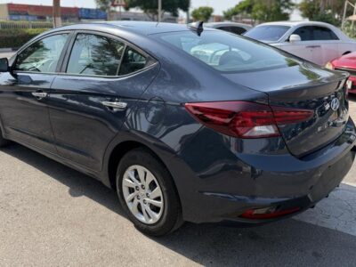 2020 Hyundai Elantra GL 2.0 Litres 4 Cylinders Petrol Engine Blue Brown Sedan GCC Spec