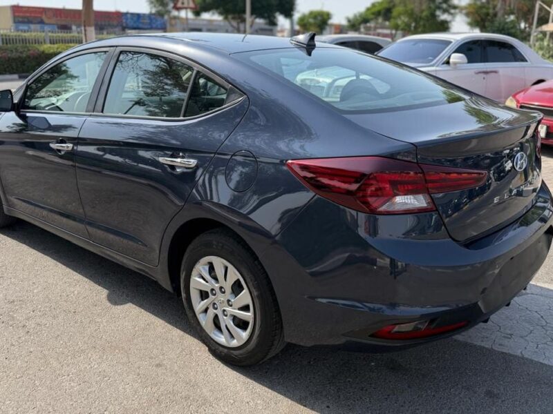 2020 Hyundai Elantra GL 2.0 Litres 4 Cylinders Petrol Engine Blue Brown Sedan GCC Spec