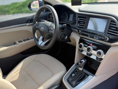 2020 Hyundai Elantra GL 2.0 Litres 4 Cylinders Petrol Engine Blue Brown Sedan GCC Spec