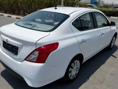 2022 Nissan Sunny EX 4 Cylinders Petrol Engine White Beige Sedan GCC Specs Automatic