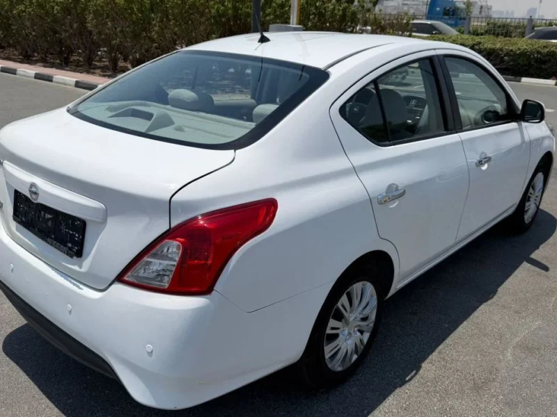 2022 Nissan Sunny EX 4 Cylinders Petrol Engine White Beige Sedan GCC Specs Automatic