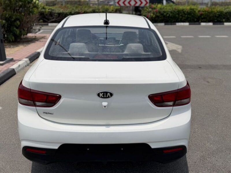2021 Kia Rio LX 1.4 Litres 4 Cylinders Petrol Engine White Beige Sedan GCC Specs Automatic