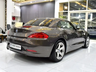 2012 BMW Z4 sDrive23i 6 Cylinders Petrol Engine Brown Beige Hard Top Convertible GCC