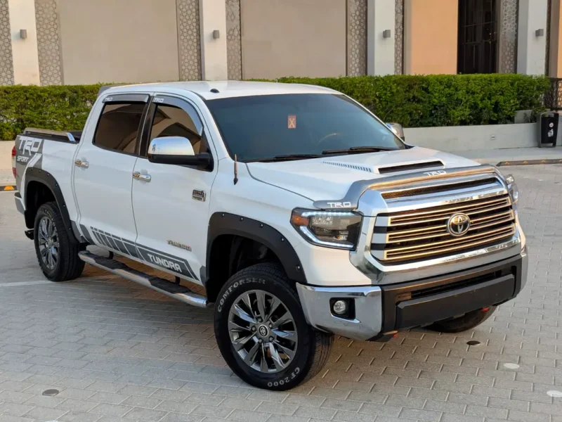 2014 Toyota Tundra CrewMax .7L i-Force V8 Petrol Engine White Brown Pickup Truck GCC Specs