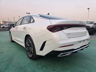 2026 Kia K5 2.5 Litres Naturally Aspirated 4-cylinder Engine White Black Sedan GCC Specs