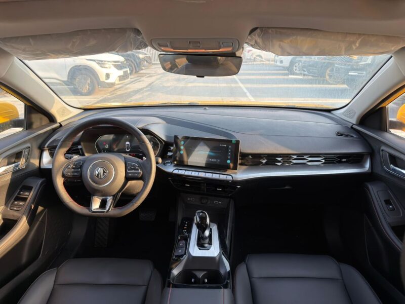 2023 MG GT LUXURY 1.5L Turbo 4 Cylinders Petrol Engine Yellow Black Sedan GCC Specs