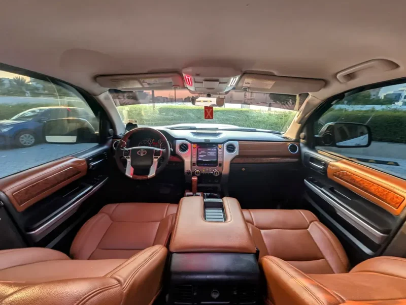 2014 Toyota Tundra CrewMax .7L i-Force V8 Petrol Engine White Brown Pickup Truck GCC Specs