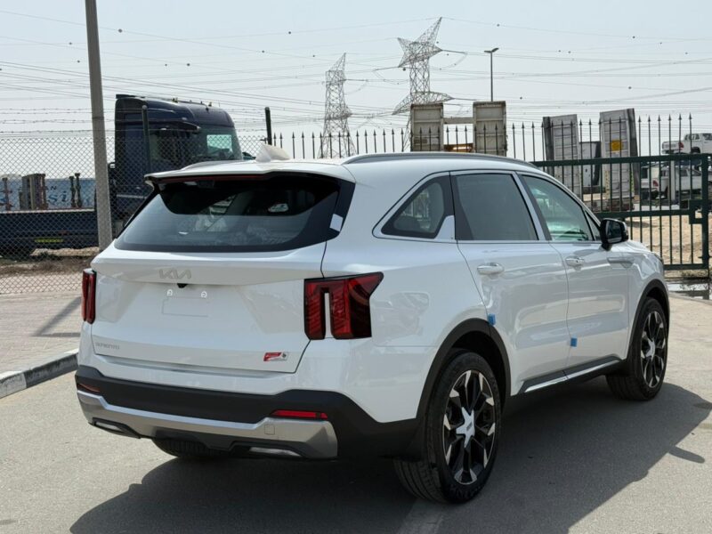 2026 Kia Sorento 2.5 Litres 4-Cylinder Petrol Engine White Beige SUV GCC Specs FULL OPTION