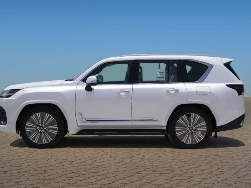 2026 Lexus LX700h SIGNATURE 3.5 Litres 6 Cylinders Hybrid Engine White Tan SUV GCC Specs