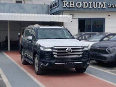 2026 Toyota Land Cruiser 300 VX 4.0 Litres 6 Cylinders Petrol Engine Black SUV GCC Specs