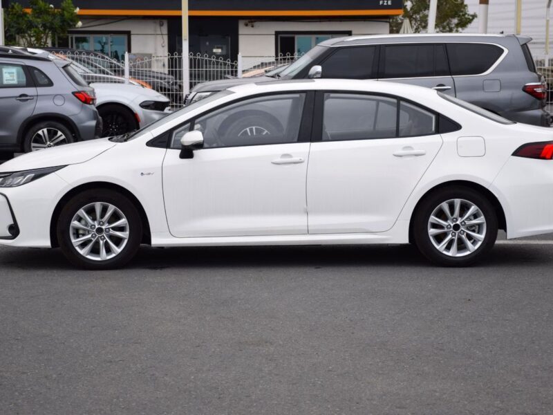2025 Toyota Corolla XLI EXECUTIVE HEV 1.8L 4 Cylinders Engine White Grey Sedan GCC