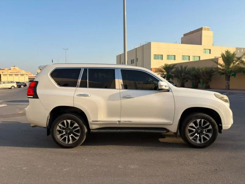 2015 TOYOTA PRADO GXR 4.0L 6 Cylinders PETROL Engine White Beige SUV GCC Specs