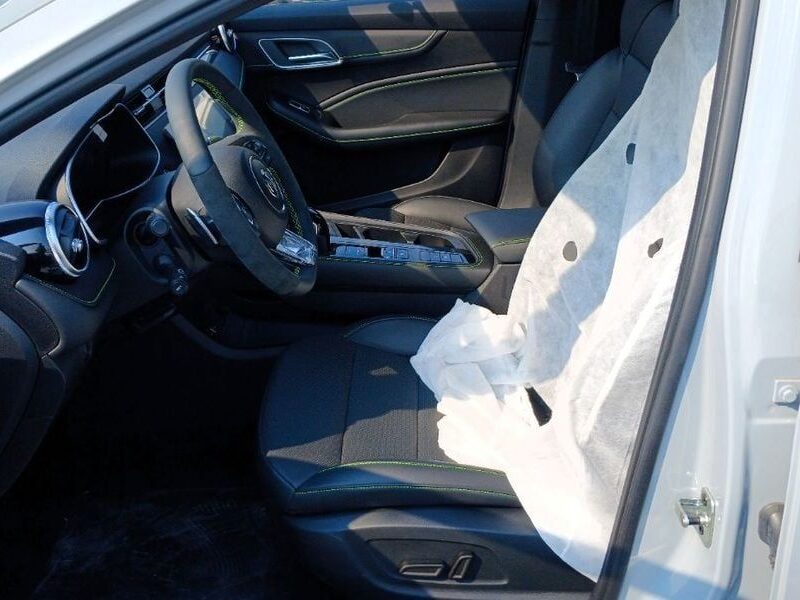 2025 MG 6 LUXURY MG6 X-Line 1.5L 4 Cylinders Petrol Engine Grey Black Sedan Chinese Specs