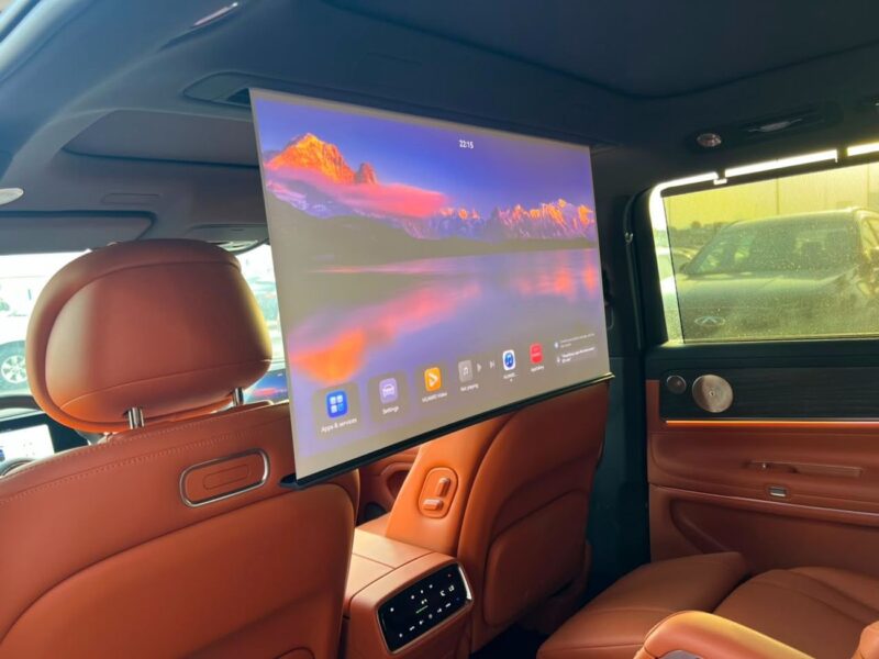 2025 AITO M9 STD 1.5 Litres 4 Cylinders Hybrid Engine Black Orange SUV Chinese Specs