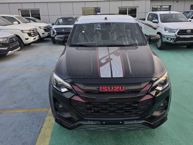 2026 ISUZU D-MAX GT 3.0L TURBO DIESEL4 Cylinders DC 4×4 Black Pickup Truck GCC Specs